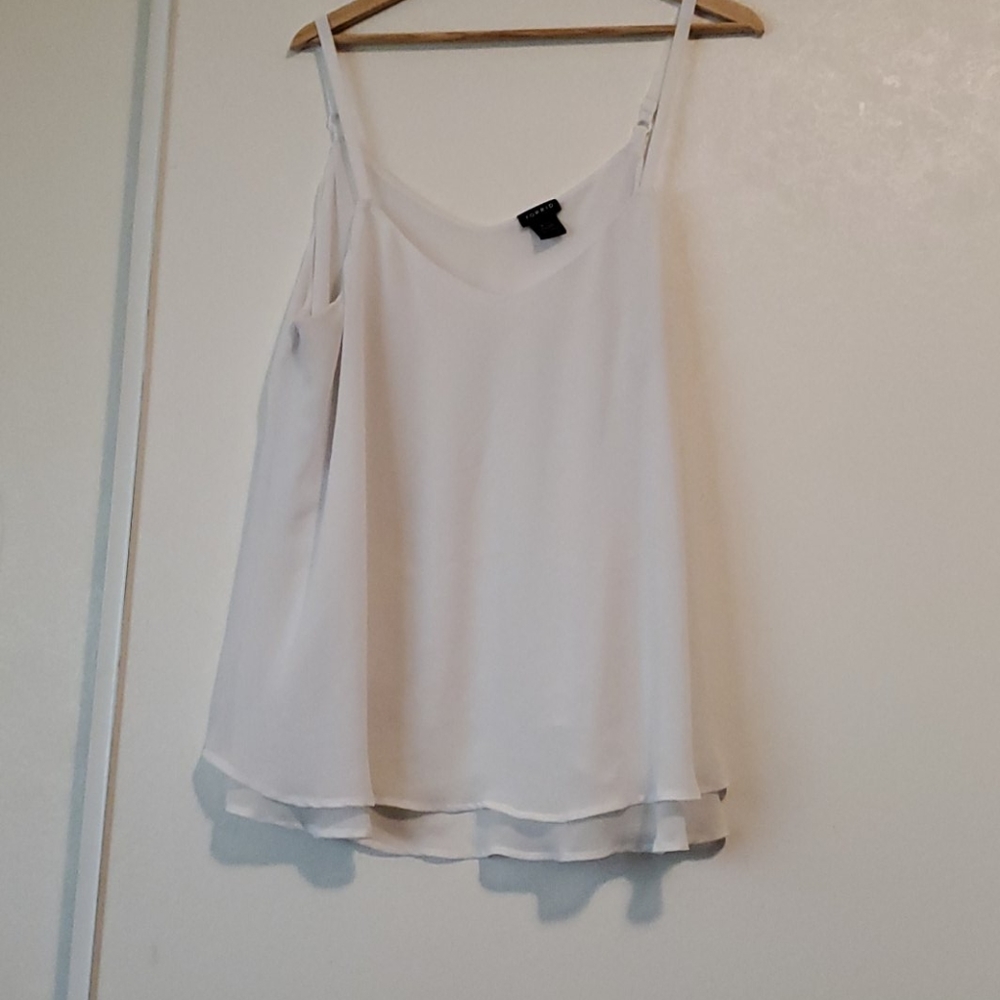 Torrid white flowy tank,  sz 1